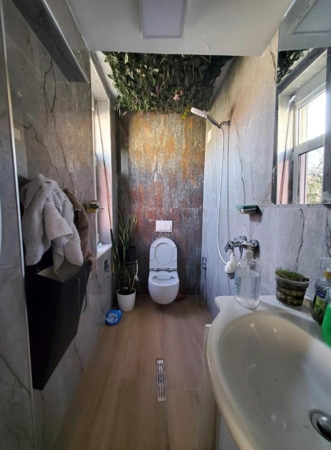 Apartamenti8 Korca Luaran gambar