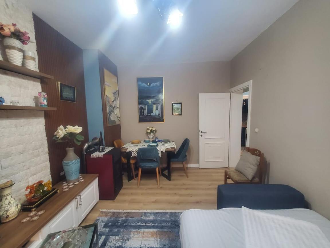 Apartamenti8 Korca Luaran gambar